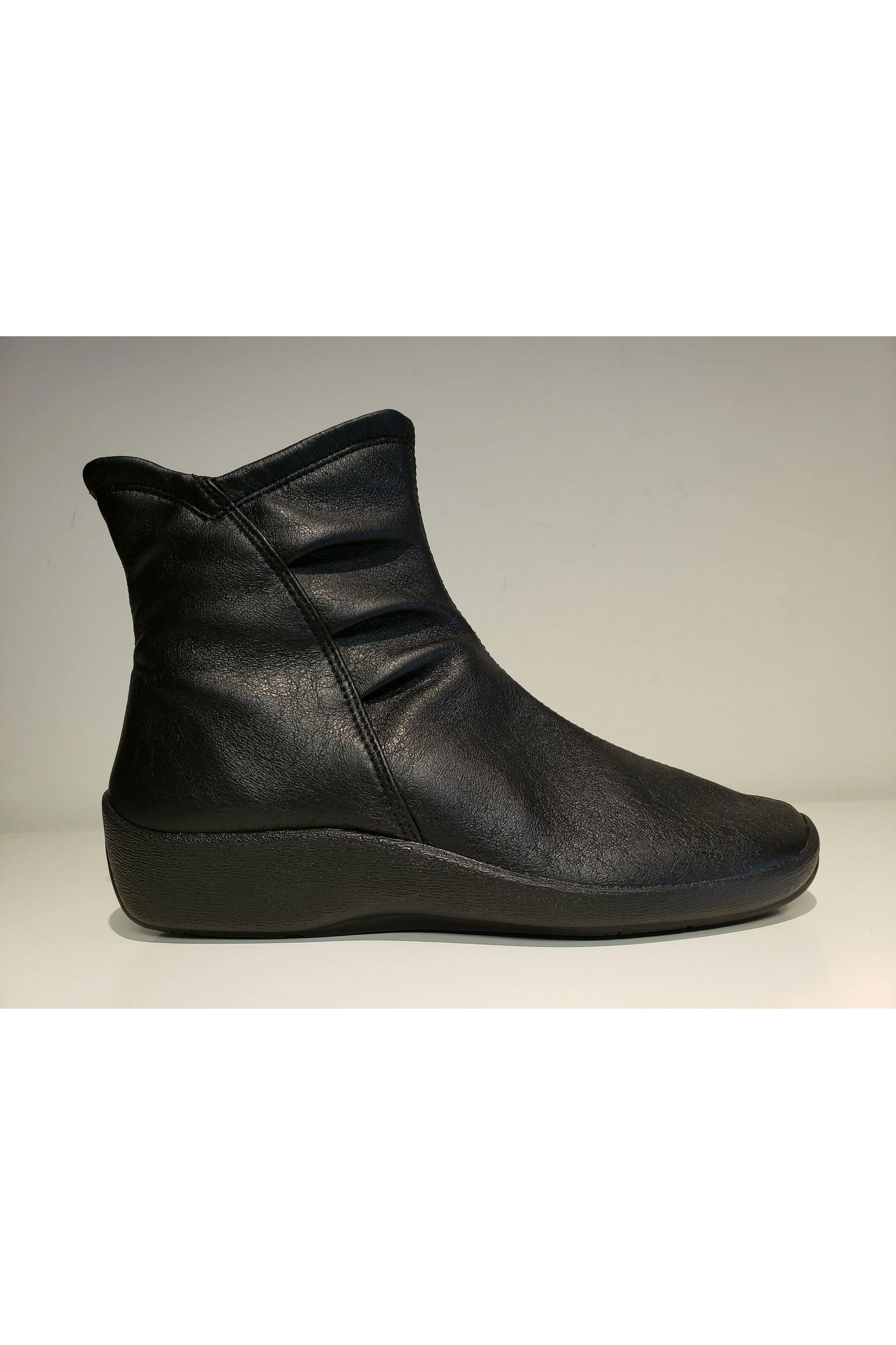 Arcopedico Ankle Boot - Style 4281-L19