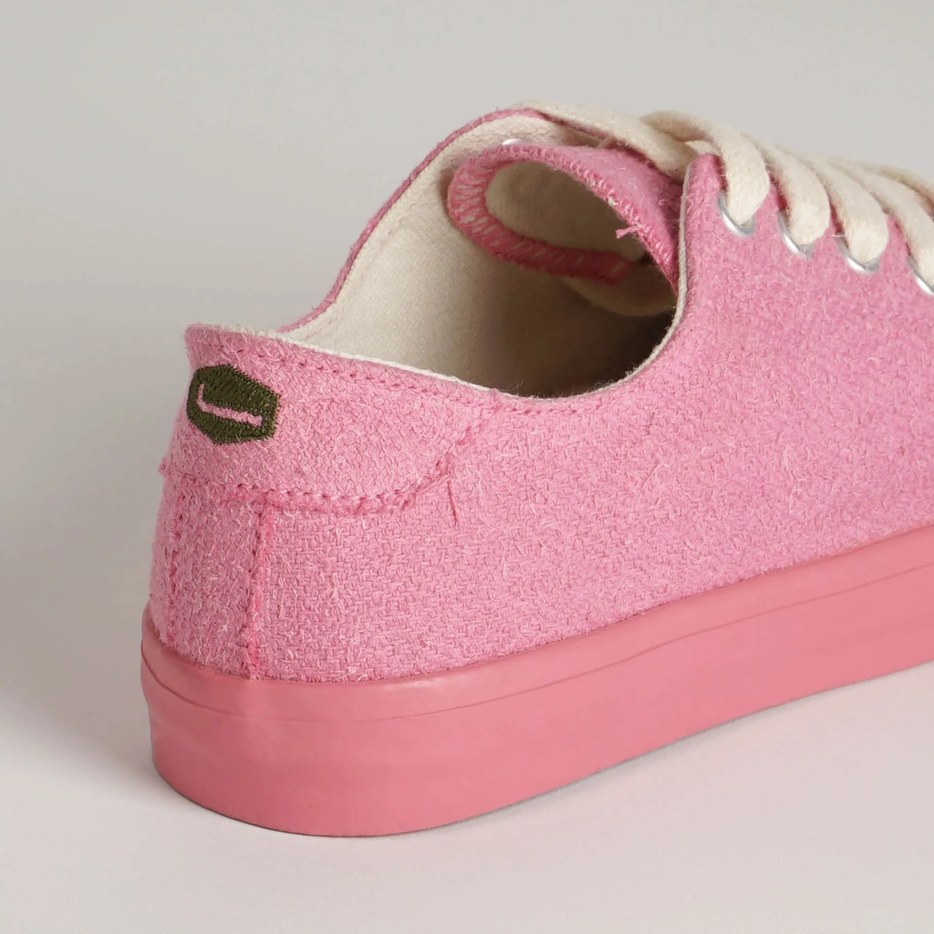 Lakat Lo-cut Sneakers - Pink