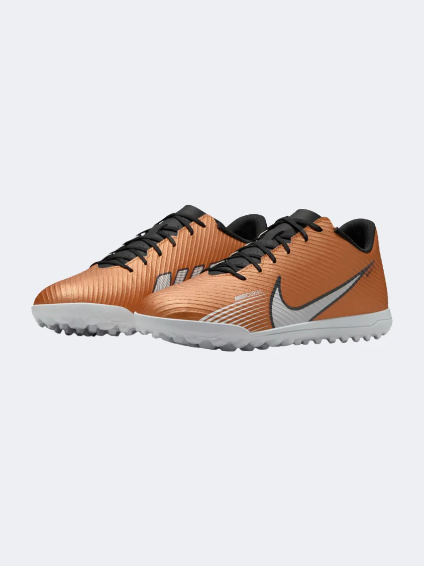 Nike Vapor 15 Club Men Football Shoes Gold